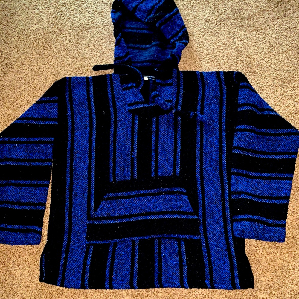 Blanket Hoodie made in Mexico size Medium